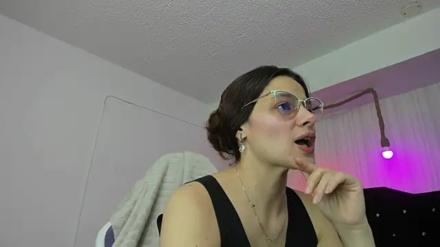 nicky angel1 online show from May 13, 7:52 pm