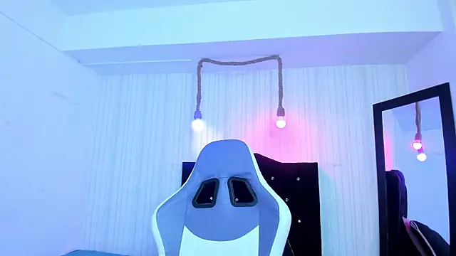 nicky angel1 online show from October 27, 6:35 pm