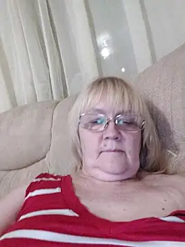 Violet5364 online show from November 30, 9:41 pm