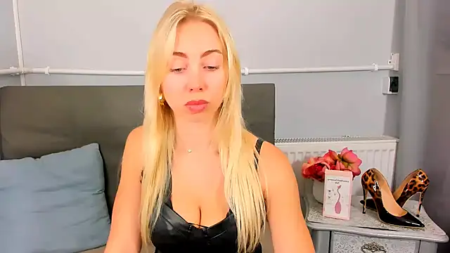 MargaritaRose online show from May 10, 3:25 pm