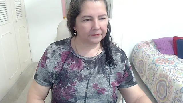 leonela 69 online show from May 12, 2:42 am