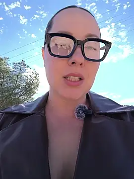 Mona Plus online show from November 20, 1:23 pm