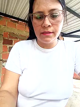 promiscuous-indecent-momm online show from April 24, 3:26 pm