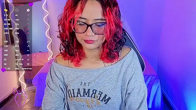 kristen tay online show from November 25, 3:52 am