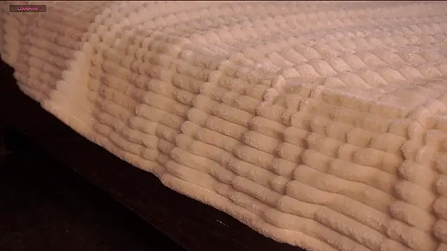 TaiteBayles online show from March 21, 6:07 am