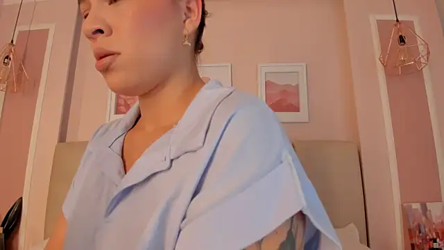 Annie rhoades online show from May 16, 1:10 pm