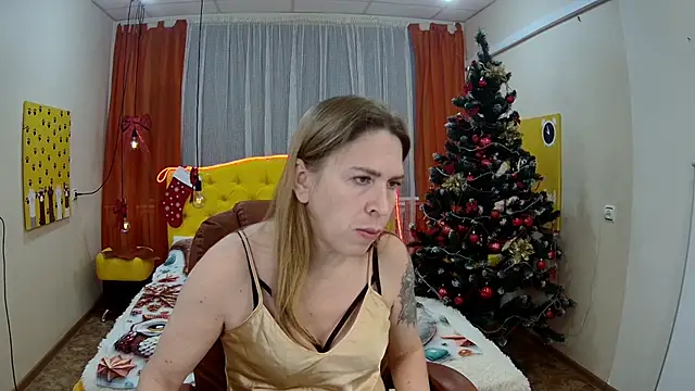 TessaDaybreak online show from November 29, 8:18 am