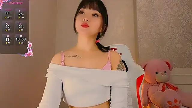 Demonic Angel  online show from May 24, 3:55 pm
