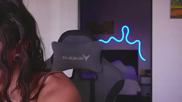 Limy Sweet online show from March 27, 8:26 am