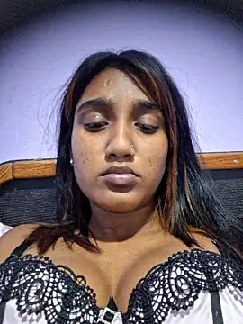 indianpink lips online show from May 10, 5:15 pm