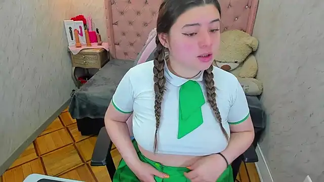Lianngrace online show from May 13, 3:07 pm
