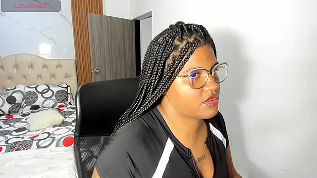 ZahraRose online show from May 11, 9:12 pm