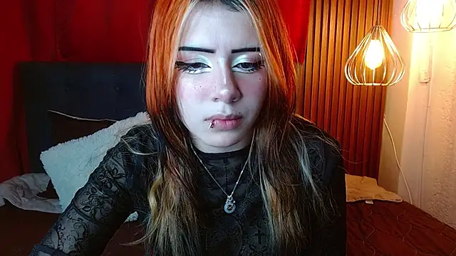 fyreandfox  online show from May 12, 8:15 pm