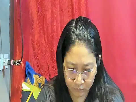 hotchubby88 online show from May 4, 10:08 am