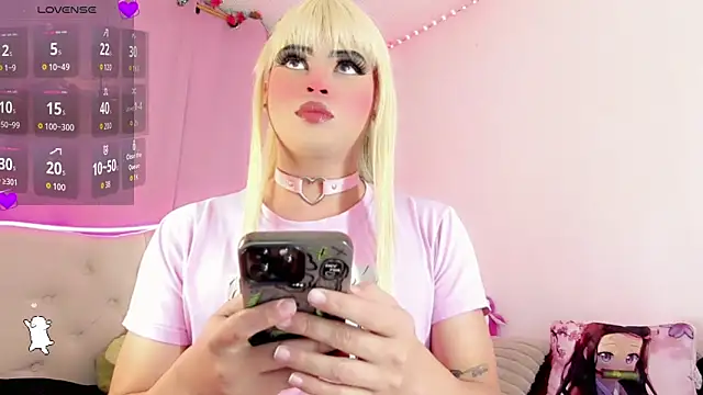 BabyNaomi2 online show from September 10, 11:38 pm