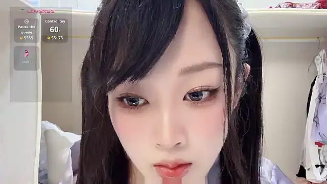 yueyue2003 online show from May 8, 12:19 pm