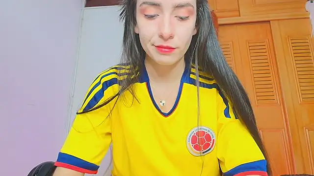 Peach Rose  online show from November 15, 5:03 pm