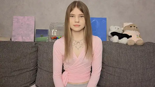 CarolinePepper online show from May 18, 1:28 pm