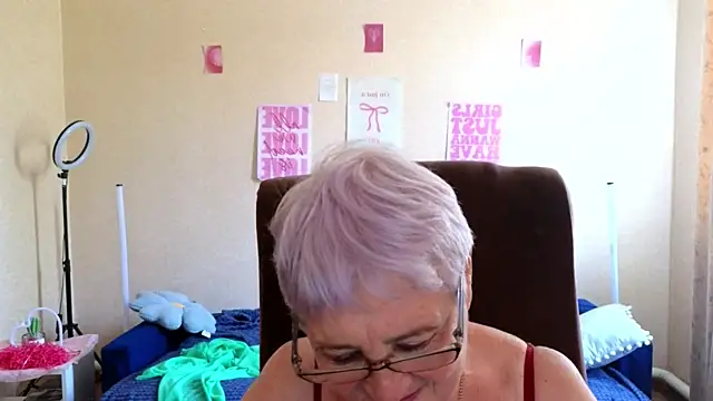 Sandra Snowflake online show from July 8, 7:32 am