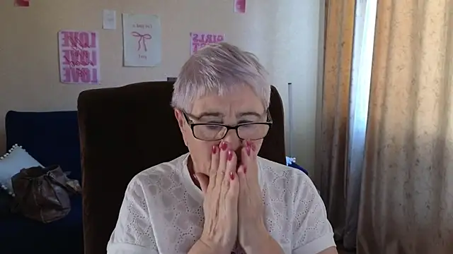 Sandra Snowflake online show from May 22, 4:21 am
