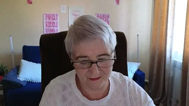 Sandra Snowflake online show from May 20, 4:09 am