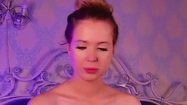 BECKI VRES online show from November 25, 9:37 pm