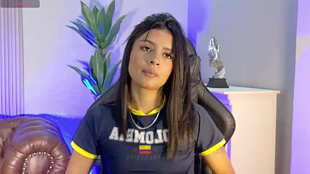 katia foxxx  online show from July 7, 5:38 pm