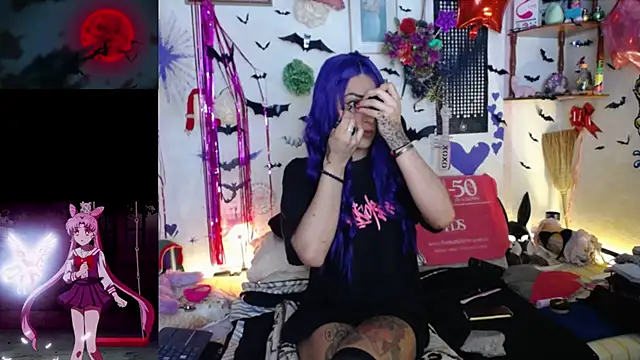 purplekattlyn online show from May 6, 8:18 am