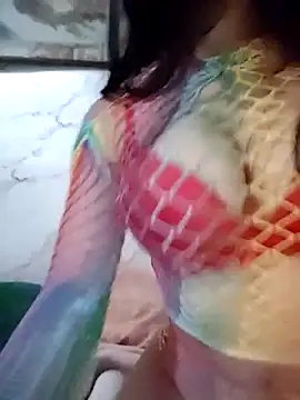 Snapshot of ElaRuil69 chatting on October 4, 3:23 am ElaRuil69 online show from October 4, 3:23 am