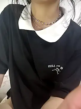 Snapshot of ElaRuil69 chatting on October 24, 2:51 am ElaRuil69 online show from October 24, 2:51 am