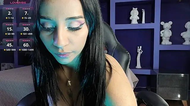 camille1310 online show from May 16, 12:13 am