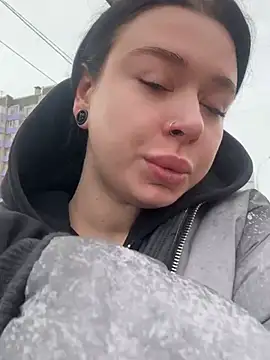 AlishaOfThorns online show from March 18, 7:46 am