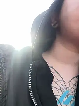 AlishaOfThorns online show from March 27, 8:26 am