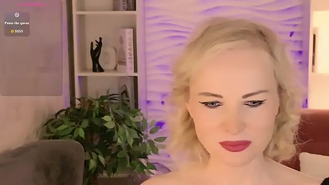 Sandra Kind online show from May 27, 5:37 am