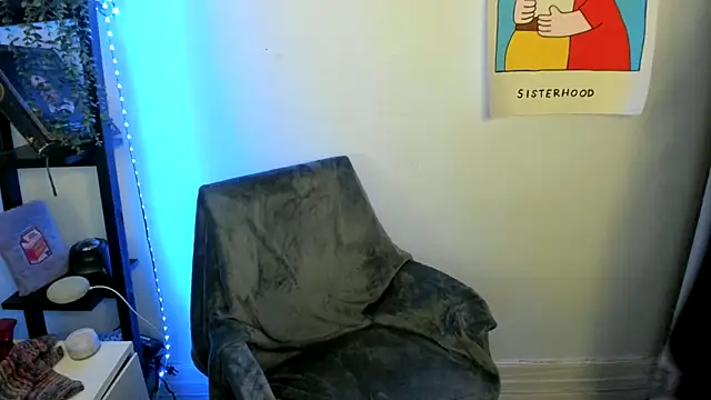 Rosiee69  online show from July 11, 5:57 pm