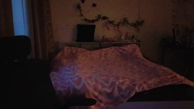 boozekirs  online show from February 24, 2:33 am