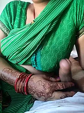 Snapshot of indian_couple4 chatting on October 14, 2:58 am indian couple4 online show from October 14, 2:58 am