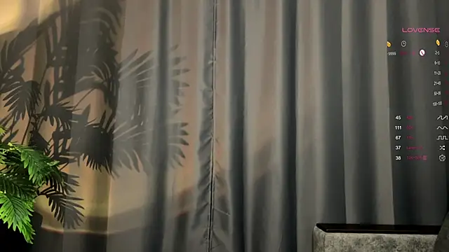 Nerdy Amy online show from October 13, 4:42 pm