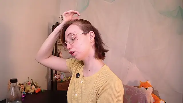 Elise Nyx online show from May 6, 1:37 pm