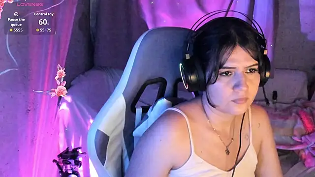 brii69 online show from October 16, 12:35 am