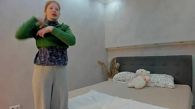 Sandra Wi1son online show from May 25, 1:37 am
