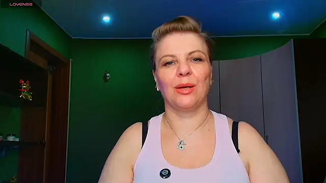 VeronikawGold online show from May 20, 6:49 pm