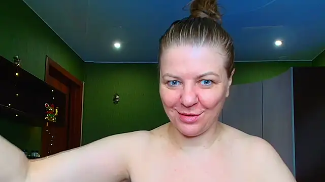 VeronikawGold online show from May 14, 3:45 am