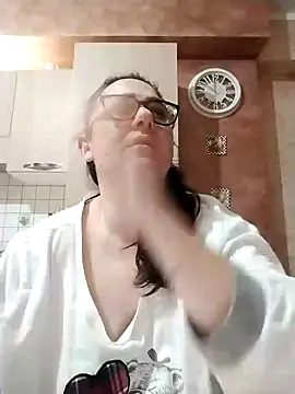 Dolcecurvy online show from January 17, 10:50 pm