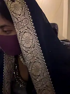 Dishasarmaa05 online show from November 17, 2:40 pm