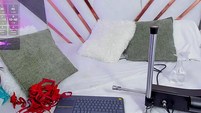 cutie sarax1 online show from September 24, 7:35 pm