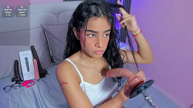 honey sofii  online show from February 5, 12:08 pm