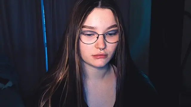 milliedoll online show from May 6, 1:59 pm