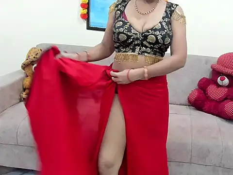 leahgotiii online show from October 6, 6:08 am