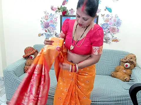 leahgotiii online show from May 16, 5:54 am